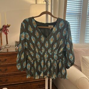 Tuckernuck 3/4 sleeve blouse